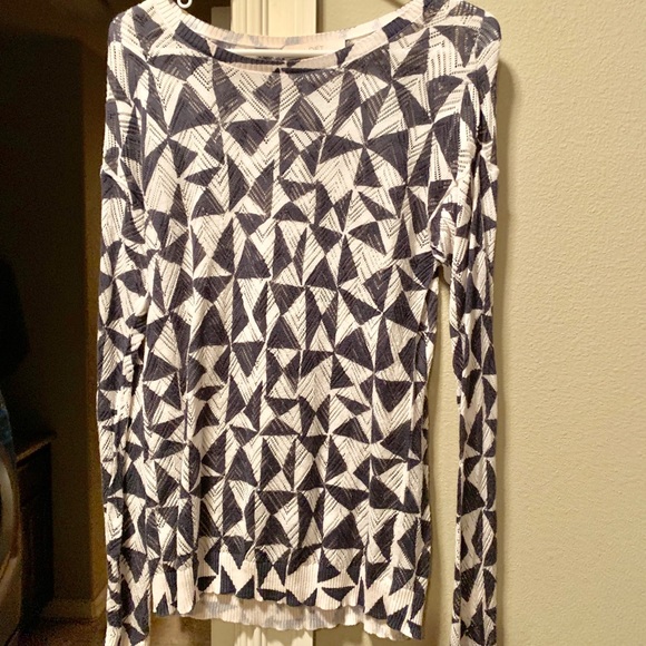 Sheer summer sweater - Picture 1 of 1